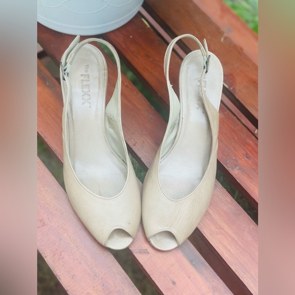 THE FLEXX Genuine Leather PeepToe Prato Vacchetta Slingback Kitten Heel SZ 10M - Picture 9 of 16